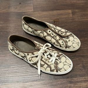 Coach women’s low top sneaker